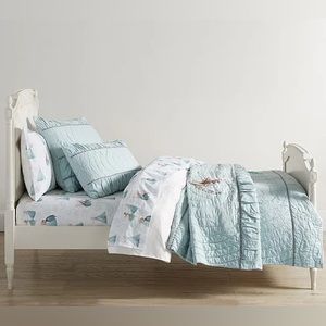 Pottery Barn Kids Frozen Twin Quilt, Sham and Sheet Set